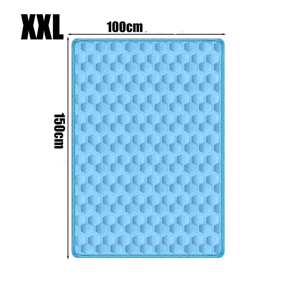 Tapis Rafraîchissant Chien & Chat — Soie Glacée, Antidérapant, Lavable